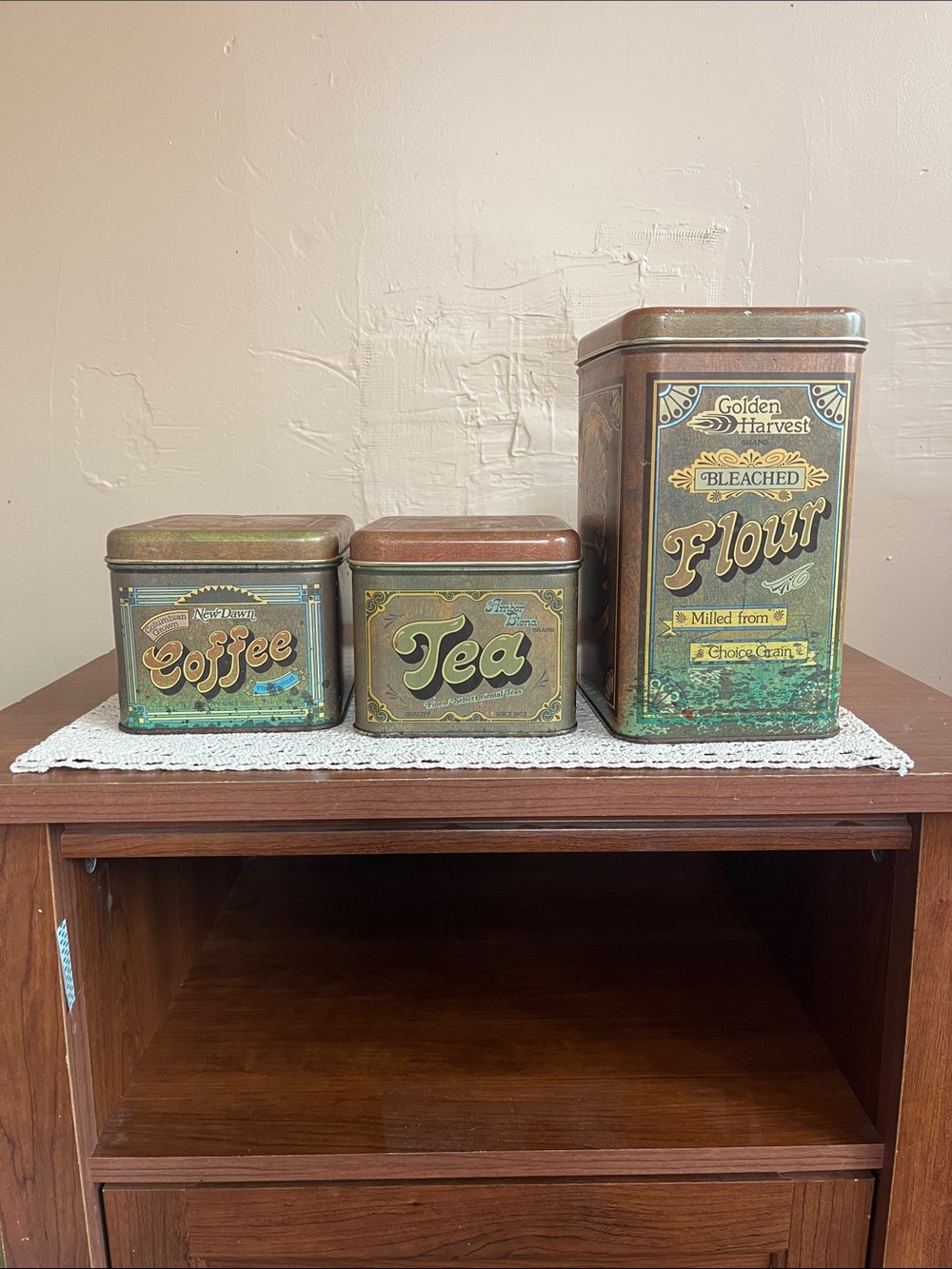 Vintage , Cheinco, Golden Harvest Green Coffee, Tea & Flour Storage Tin Set